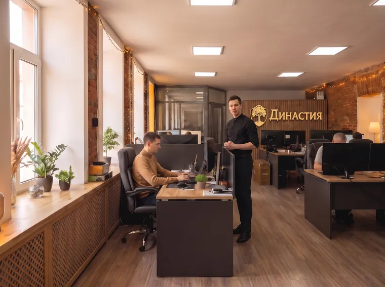 Офис СК Династия — ул. 6-я Красноармейская, д. 6